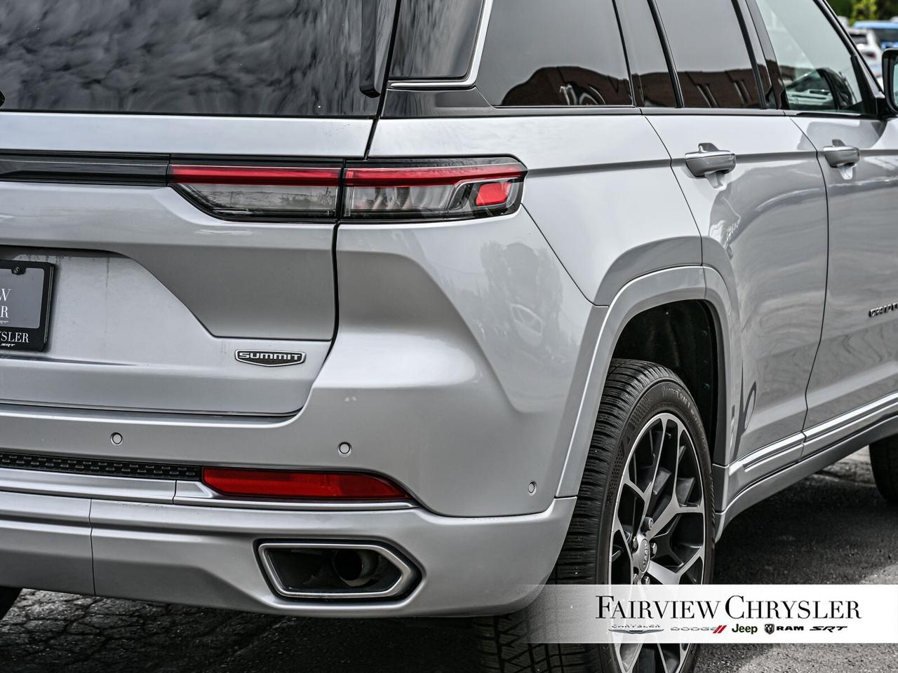 2022 Jeep Grand Cherokee Summit RESERVE   5.7 HEMI   HEADS UP DISPLAY   PAN Photo