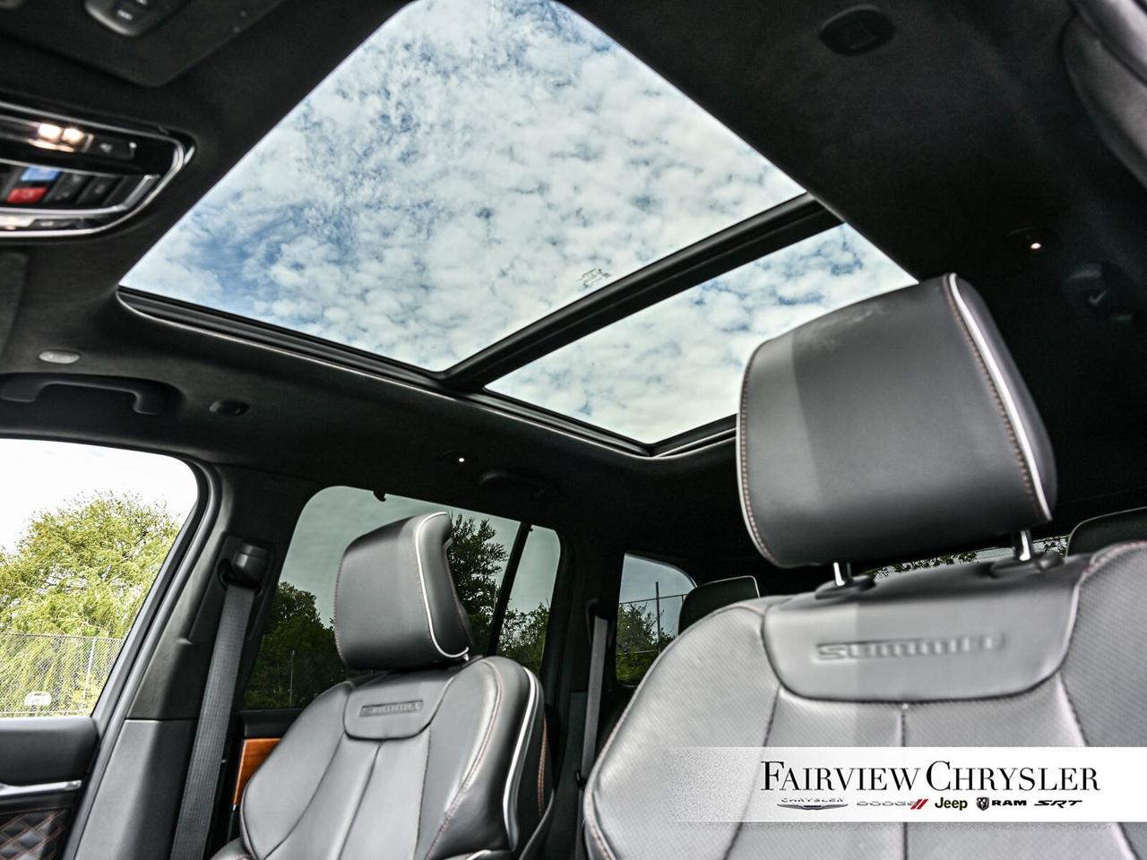 2022 Jeep Grand Cherokee Summit RESERVE   5.7 HEMI   HEADS UP DISPLAY   PAN Photo