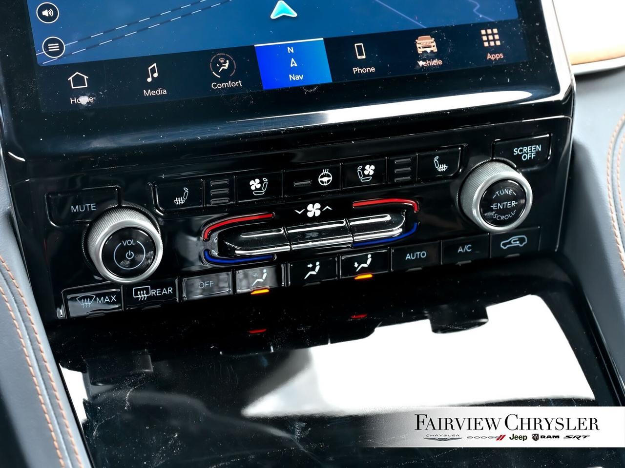 2022 Jeep Grand Cherokee Summit RESERVE   5.7 HEMI   HEADS UP DISPLAY   PAN Photo