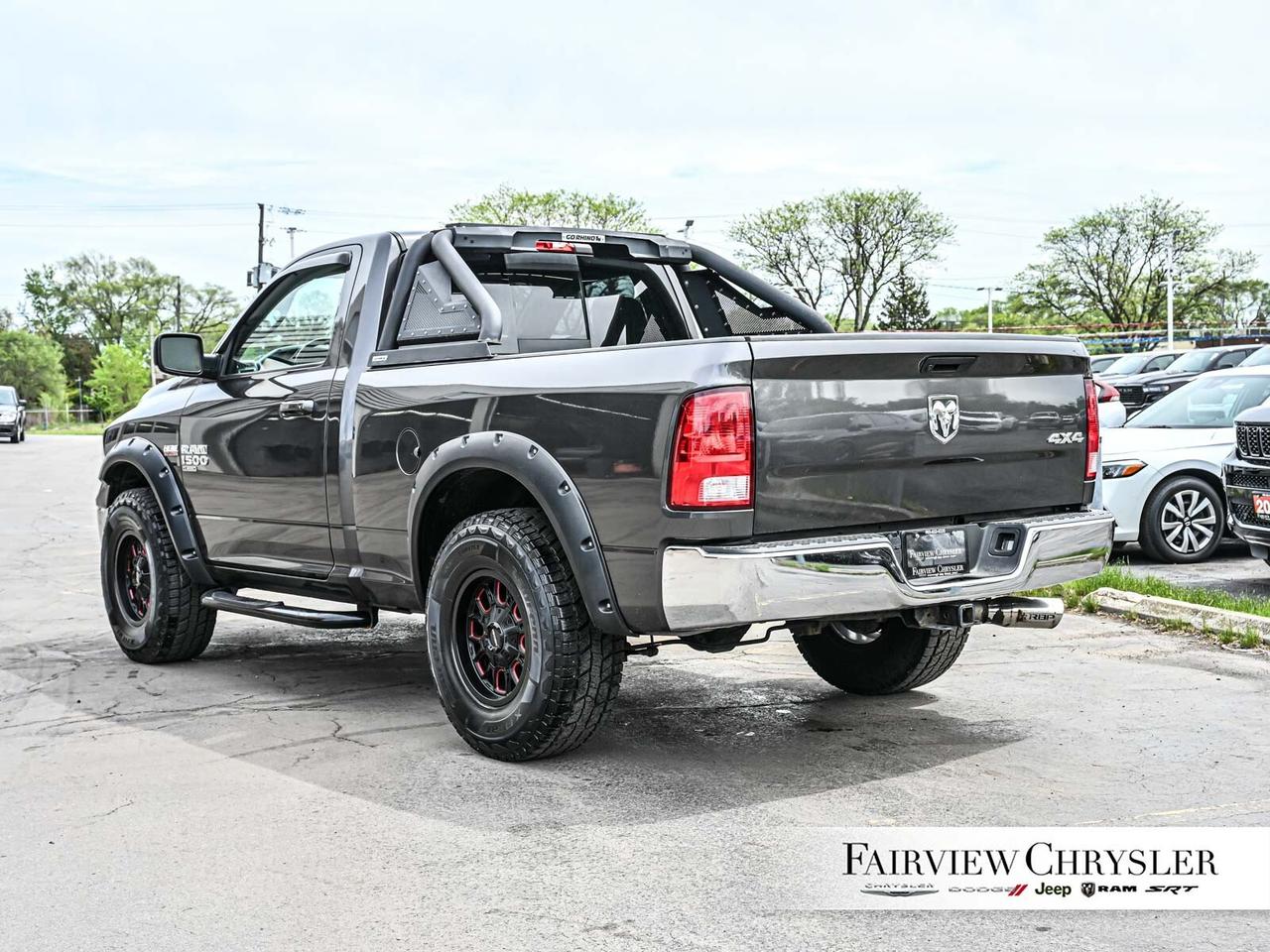 2019 RAM 1500 Classic SLT 4X4   2 DOOR   35 TIRES   BACK RACK    TOW PKG Photo3