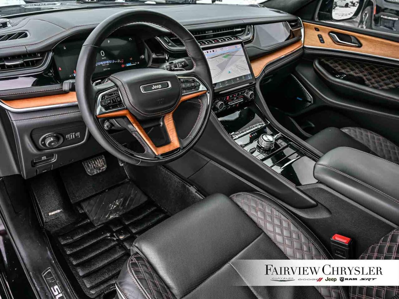 2024 Jeep Grand Cherokee Summit RESERVE   PANO ROOF   LEATHER   NAV   CARPL Photo