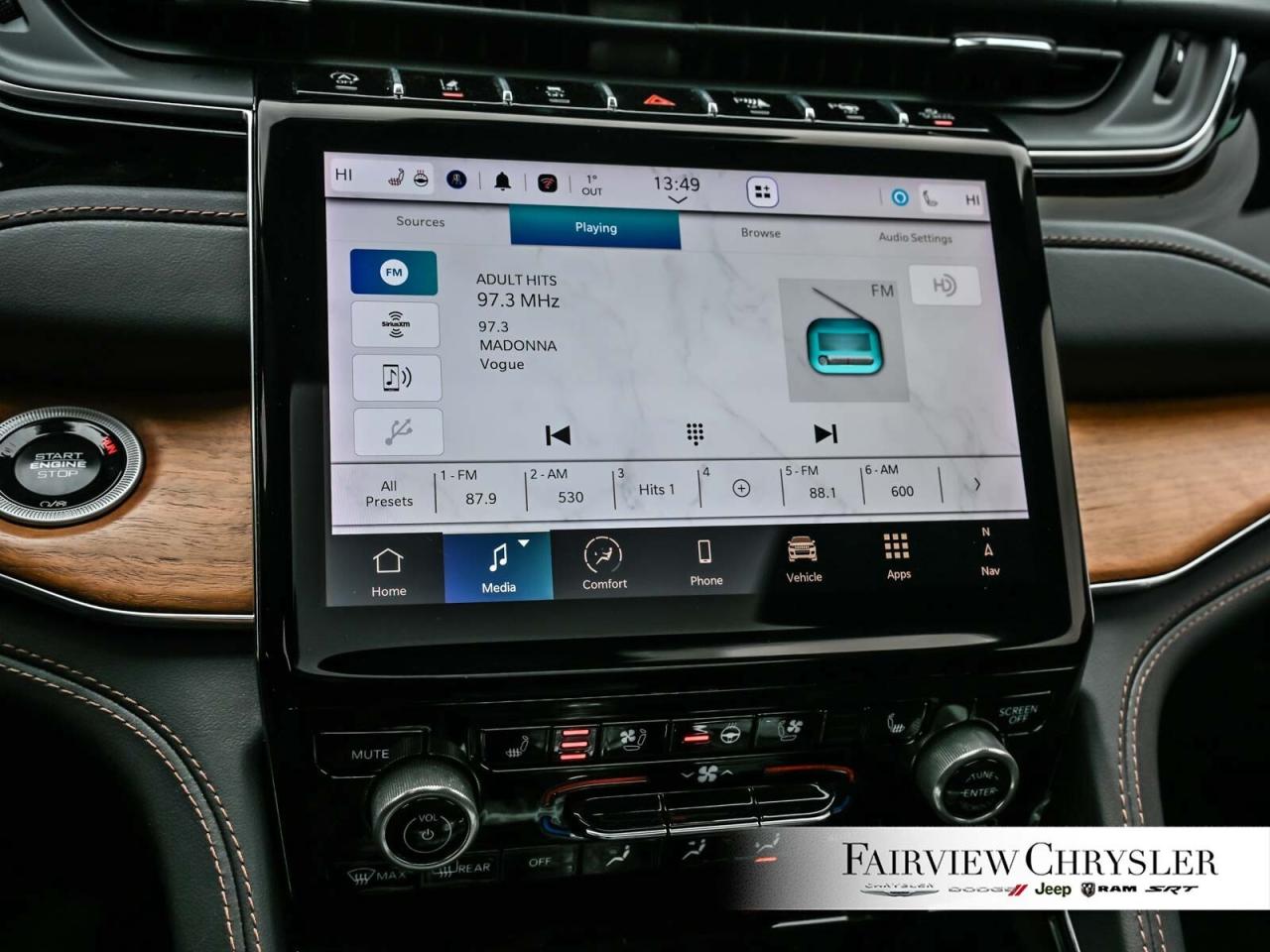 2024 Jeep Grand Cherokee Summit RESERVE   PANO ROOF   LEATHER   NAV   CARPL Photo