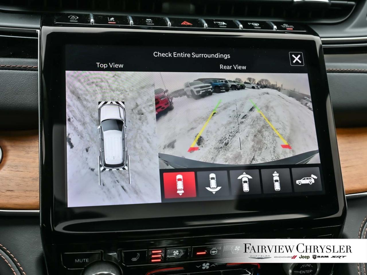 2024 Jeep Grand Cherokee Summit RESERVE   PANO ROOF   LEATHER   NAV   CARPL Photo