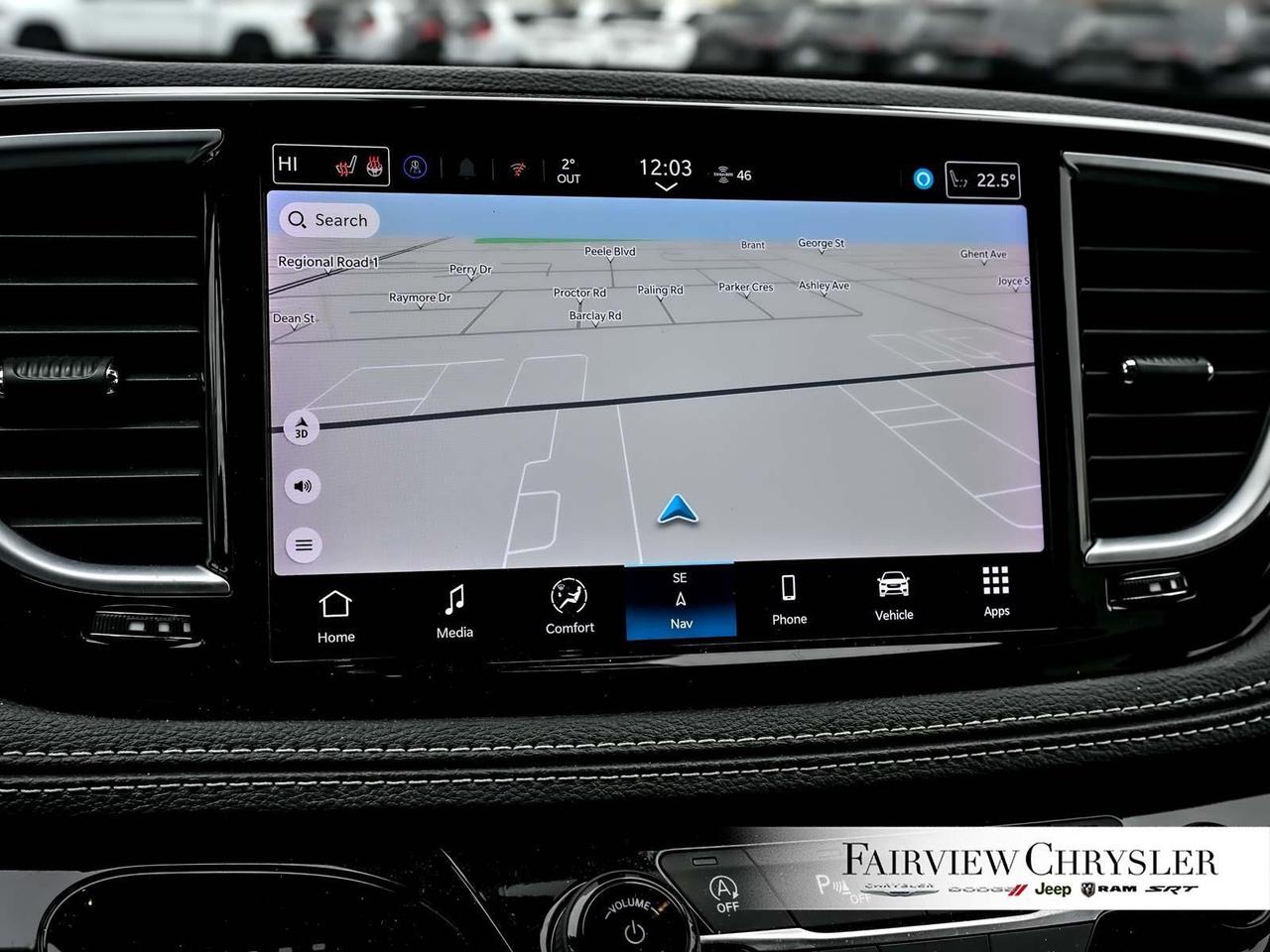 2024 Chrysler Pacifica Limited S APPEARANCE   PANO ROOF   LEATHER   NAV Photo