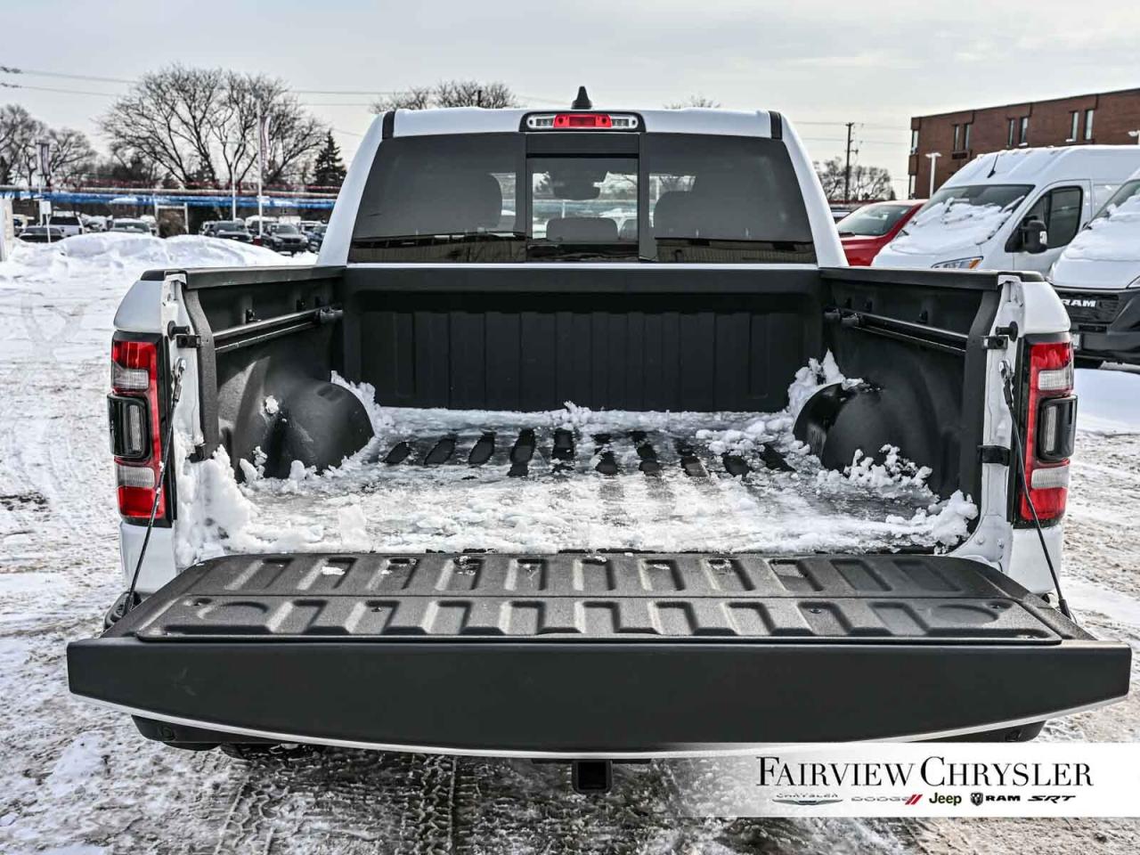 2023 RAM 1500 Big Horn BUILT TO SERVE   CARPLAY   NAV   REMOTE S Photo