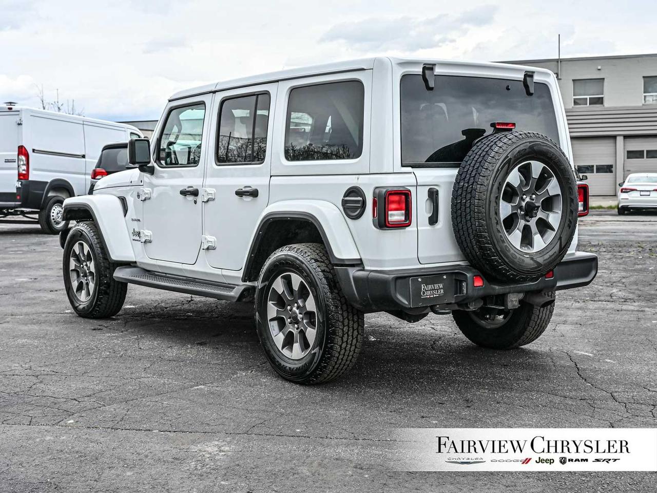 2023 Jeep Wrangler Sahara HEATED SEATS   REMOTE START   CARPLAY   TRA Photo3