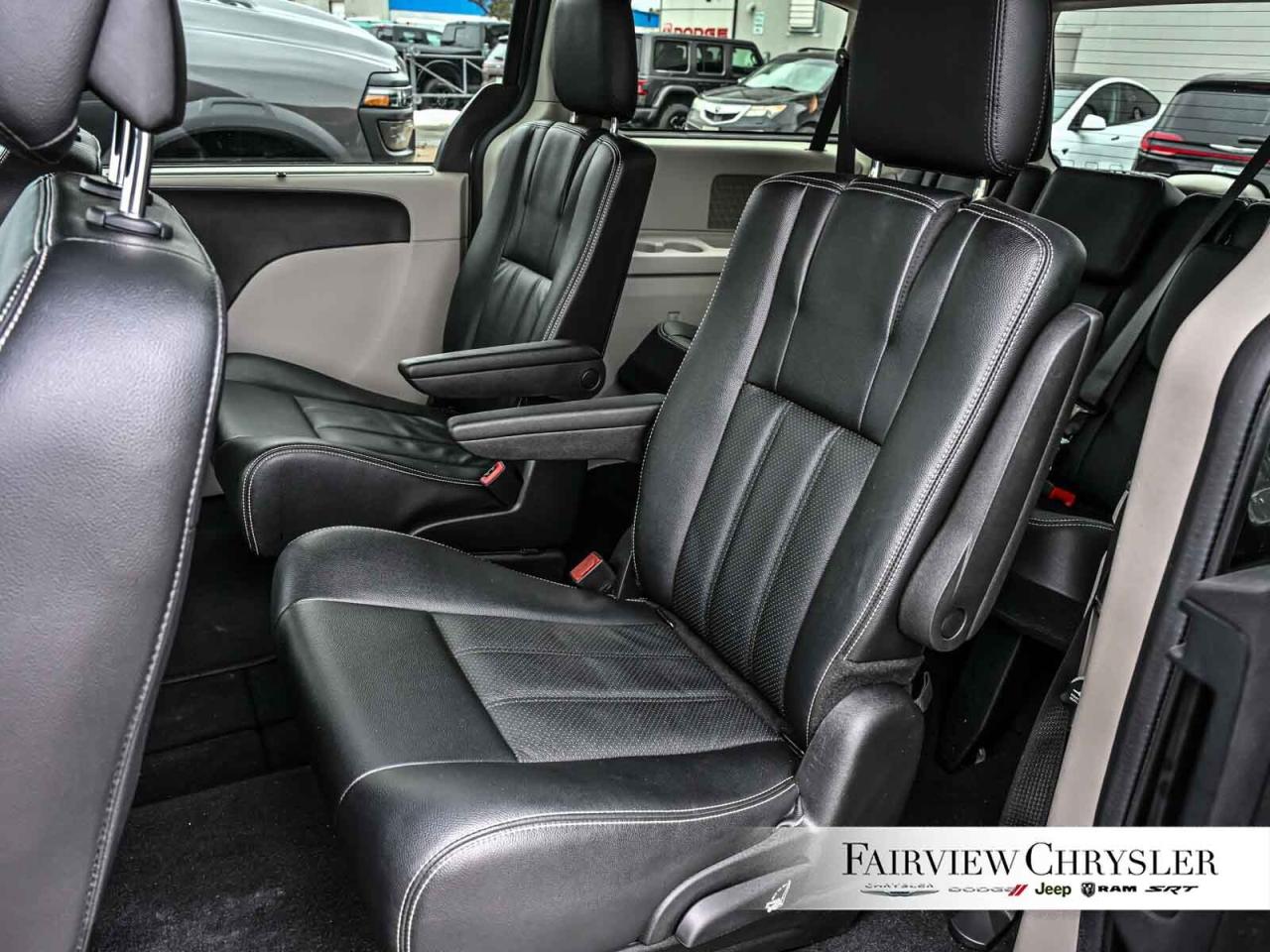 2019 Dodge Grand Caravan Crew BLIND SPOT   NAV   BACK UP CAMERA   PWR DOORS Photo