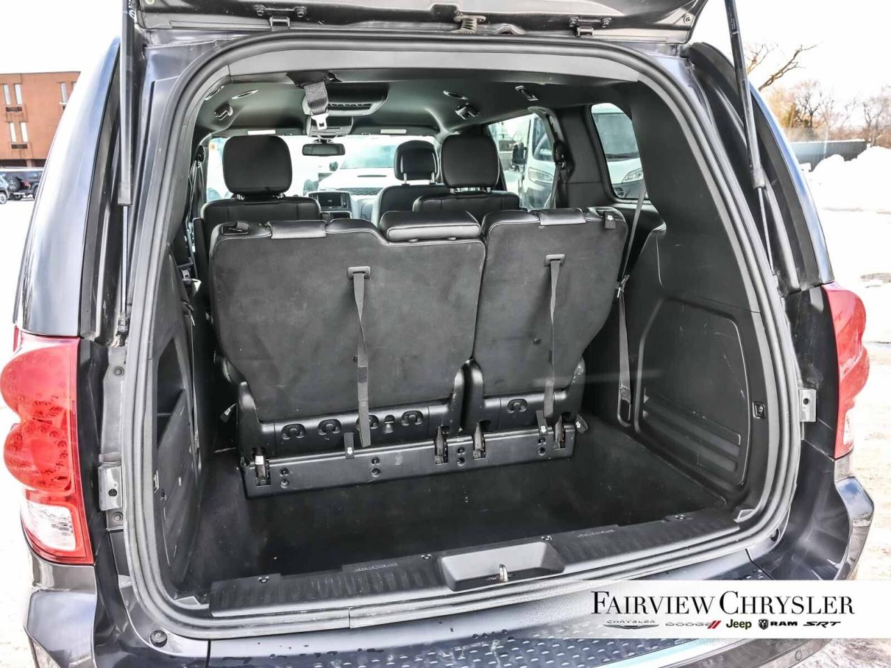 2019 Dodge Grand Caravan 35th Anniversary Edition DVD PLAYER   STOW N GO Photo