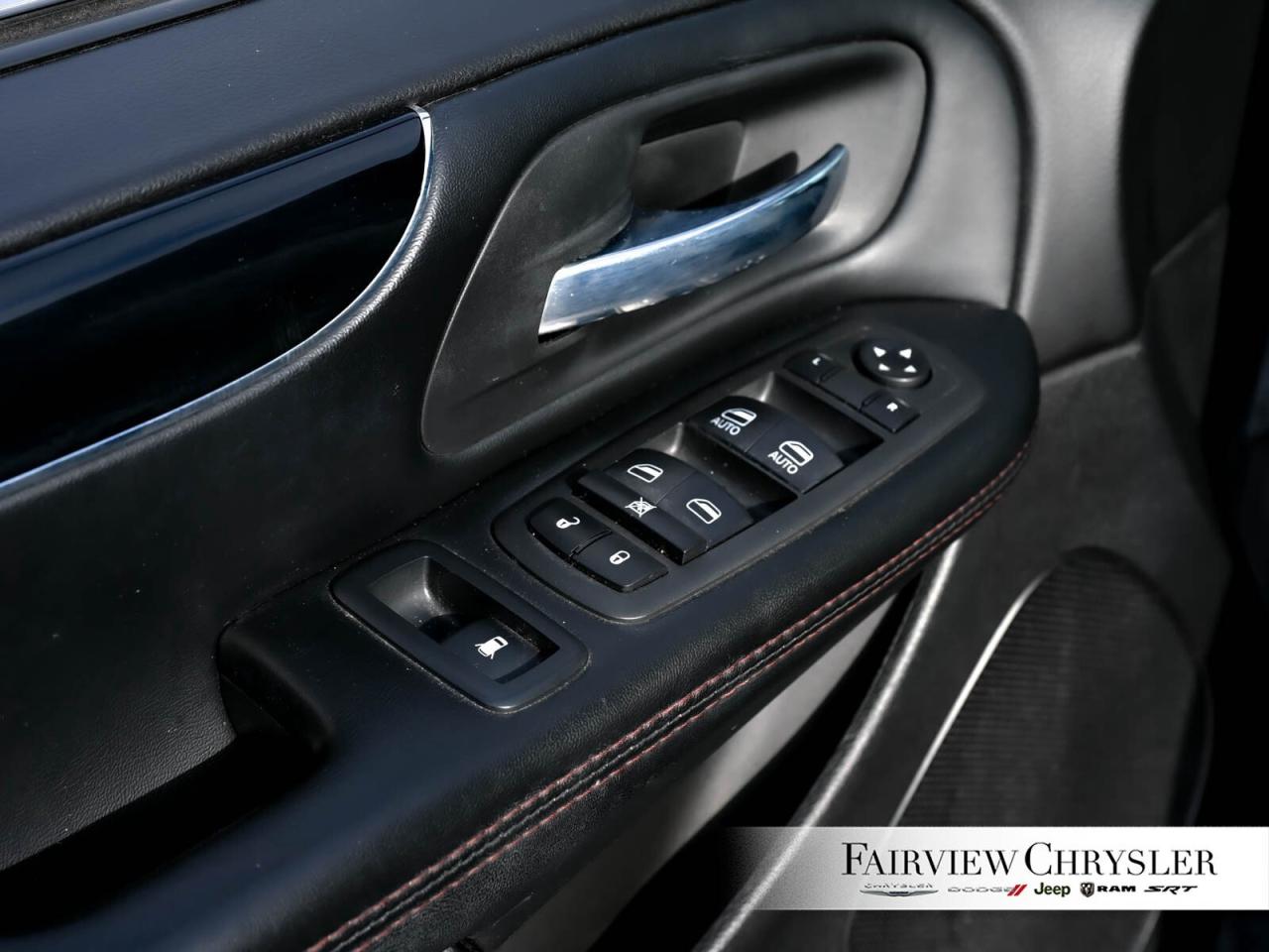 2019 Dodge Grand Caravan 35th Anniversary Edition DVD PLAYER   STOW N GO Photo