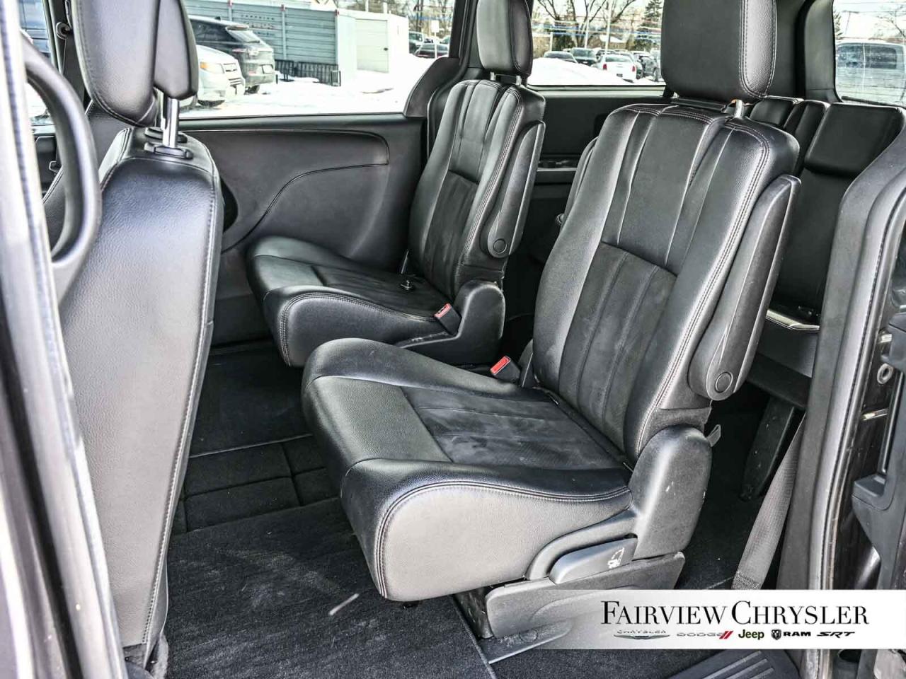 2019 Dodge Grand Caravan 35th Anniversary Edition DVD PLAYER   STOW N GO Photo