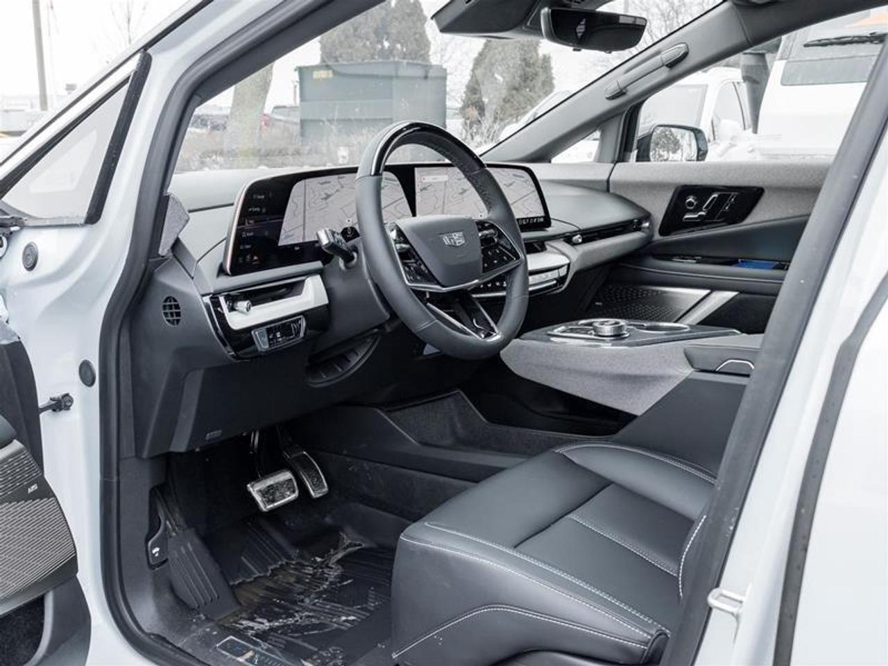 2026 Cadillac OPTIQ Luxury 4dr Photo