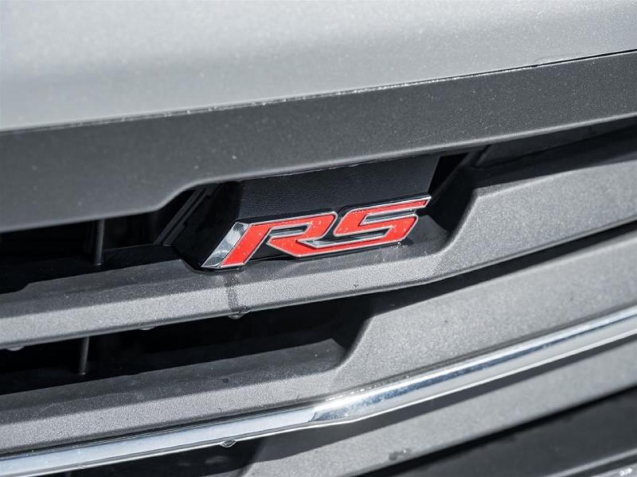 2018 Chevrolet Camaro 2LT 2dr Coupe Photo2