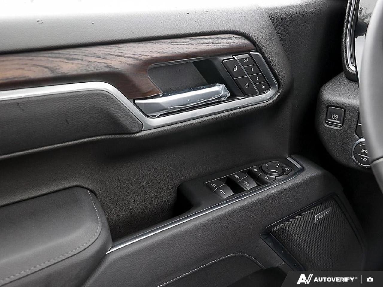 2026 GMC Sierra 1500 Crew Cab Short Box 4-Wheel Drive SLT Photo