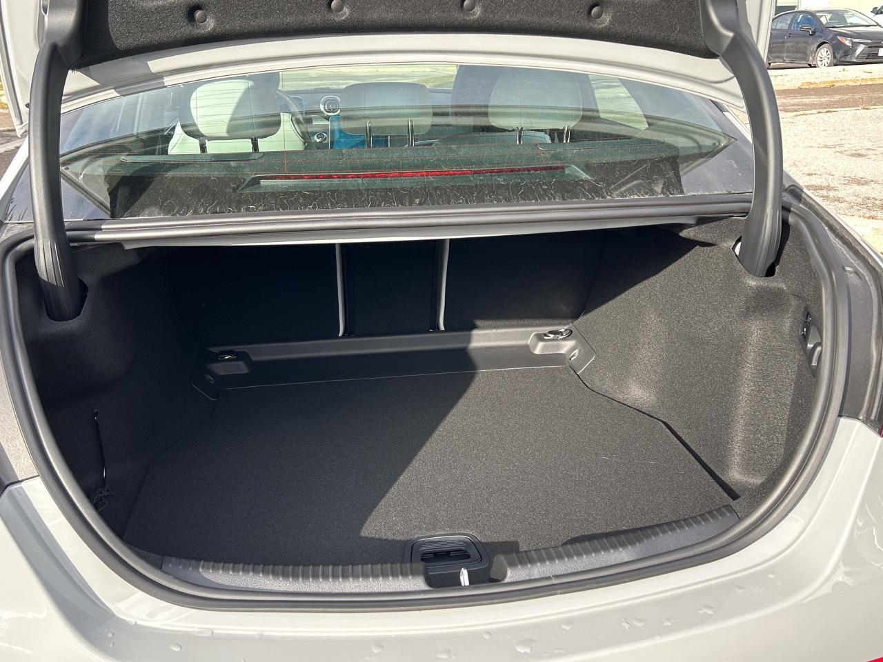 2026 Mercedes-Benz C-Class C 300 4MATIC Photo