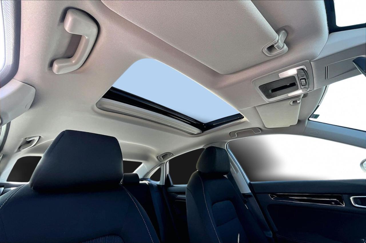 2023 Honda Civic Sedan EX   HEATED SEAT/STEER   SUNROOF   CARPLAY/ANDROID Photo