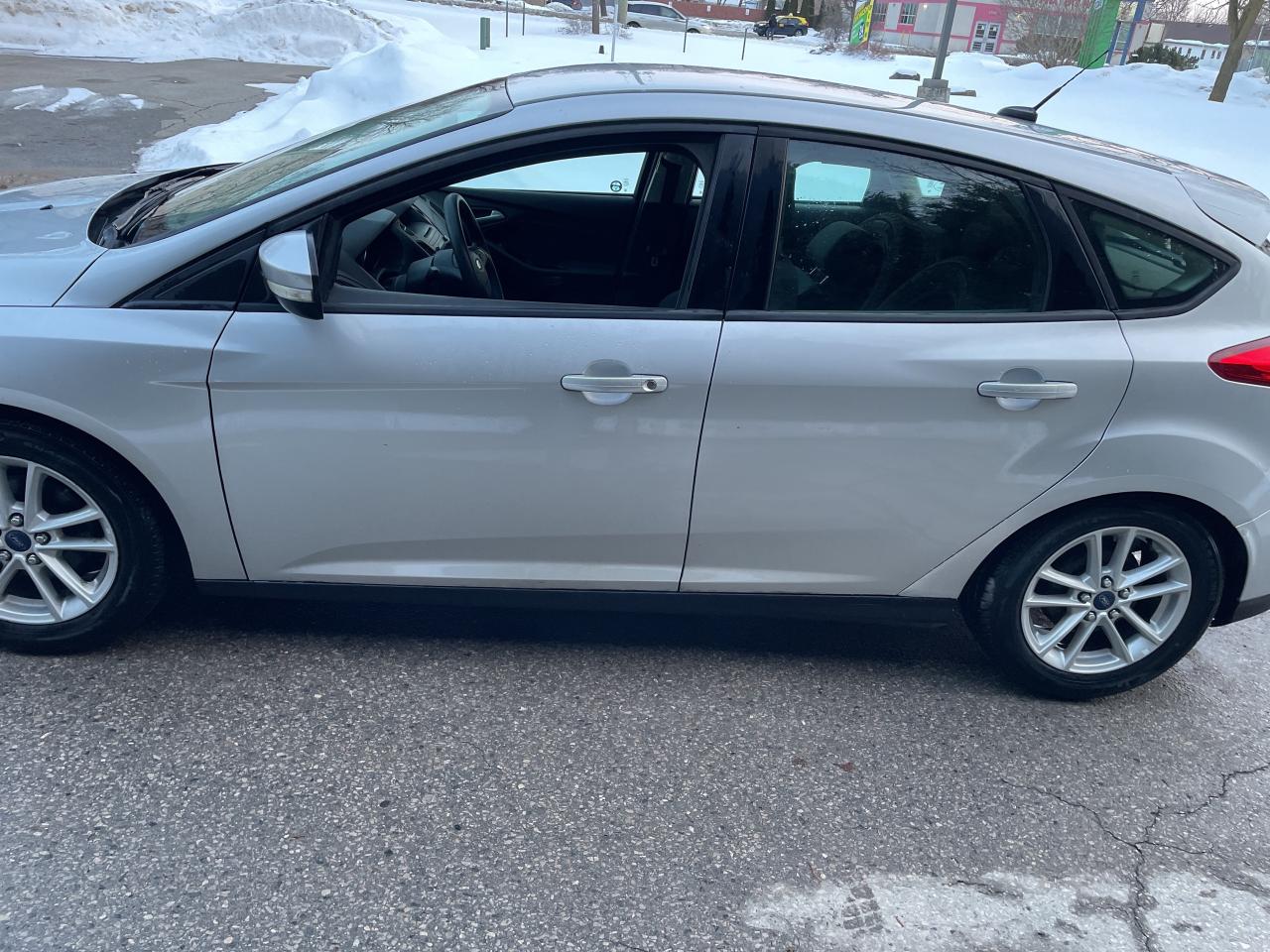 2016 Ford Focus SE Photo