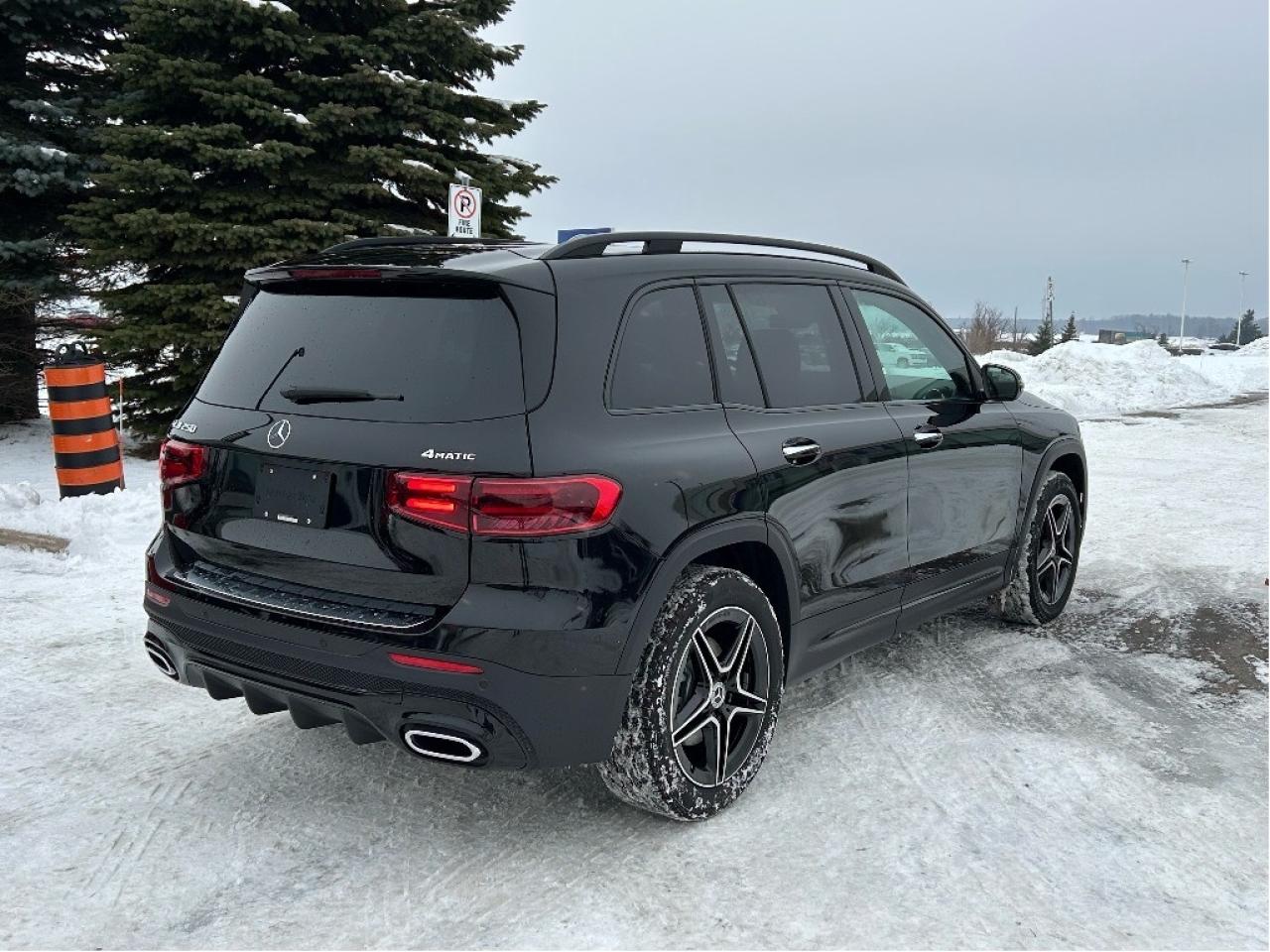 2026 Mercedes-Benz GLB 250 4MATIC Photo