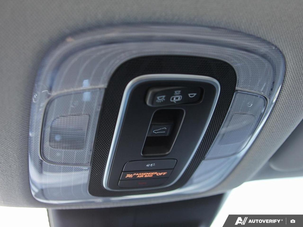 2022 Hyundai Elantra Ultimate 4dr Sedan Photo