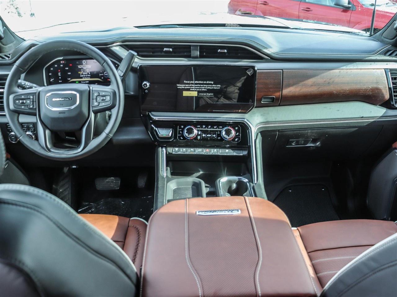 2026 GMC Sierra 3500HD 4WD Crew Cab Long Box Denali Ultimate Photo