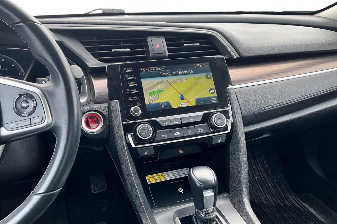 2019 Honda Civic Sedan TOURING   FULLY LOADED!   LEATHER   SUNROOF   NAVI Photo