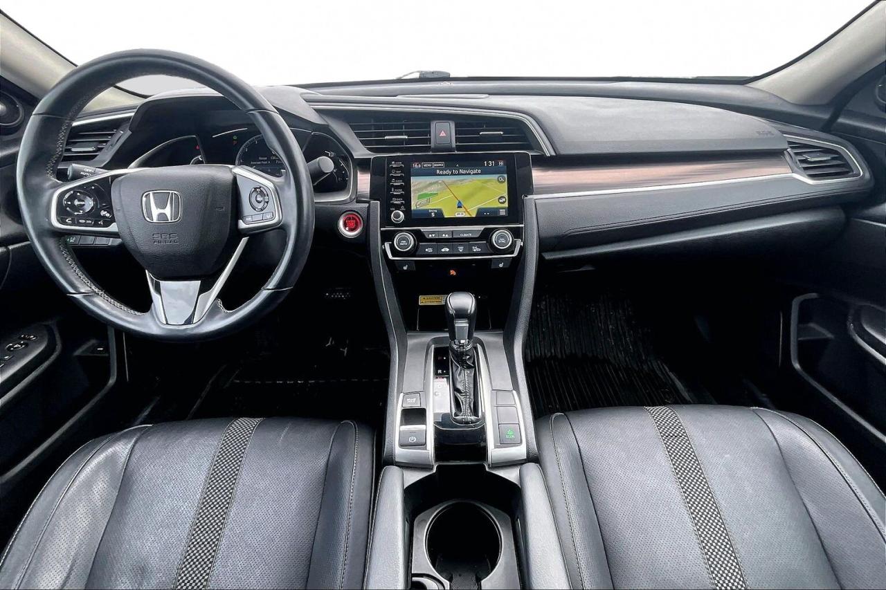 2019 Honda Civic Sedan TOURING   FULLY LOADED!   LEATHER   SUNROOF   NAVI Photo
