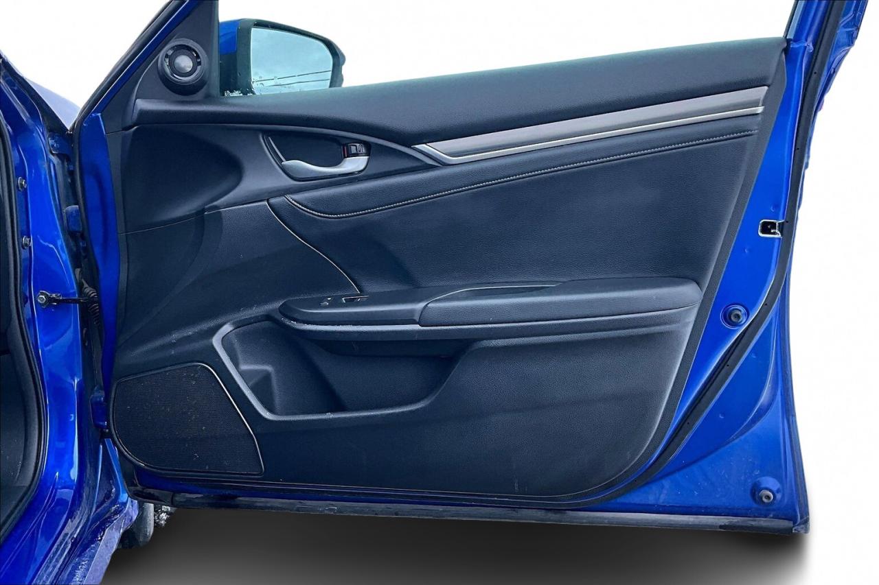 2019 Honda Civic Sedan TOURING   FULLY LOADED!   LEATHER   SUNROOF   NAVI Photo