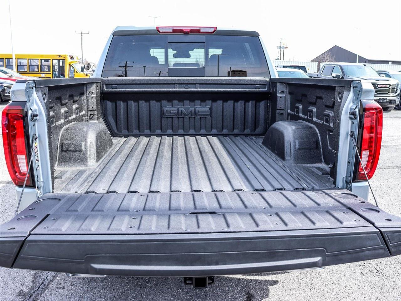 2026 GMC Sierra 1500 Crew Cab Short Box 4-Wheel Drive Denali Photo