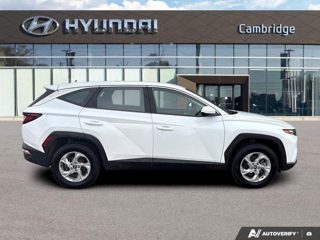 2022 Hyundai Tucson Essential   HEATED SEATS   CARPLAY Photo