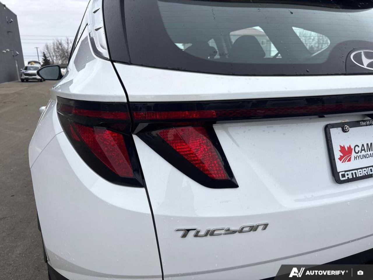 2022 Hyundai Tucson Essential   HEATED SEATS   CARPLAY Photo