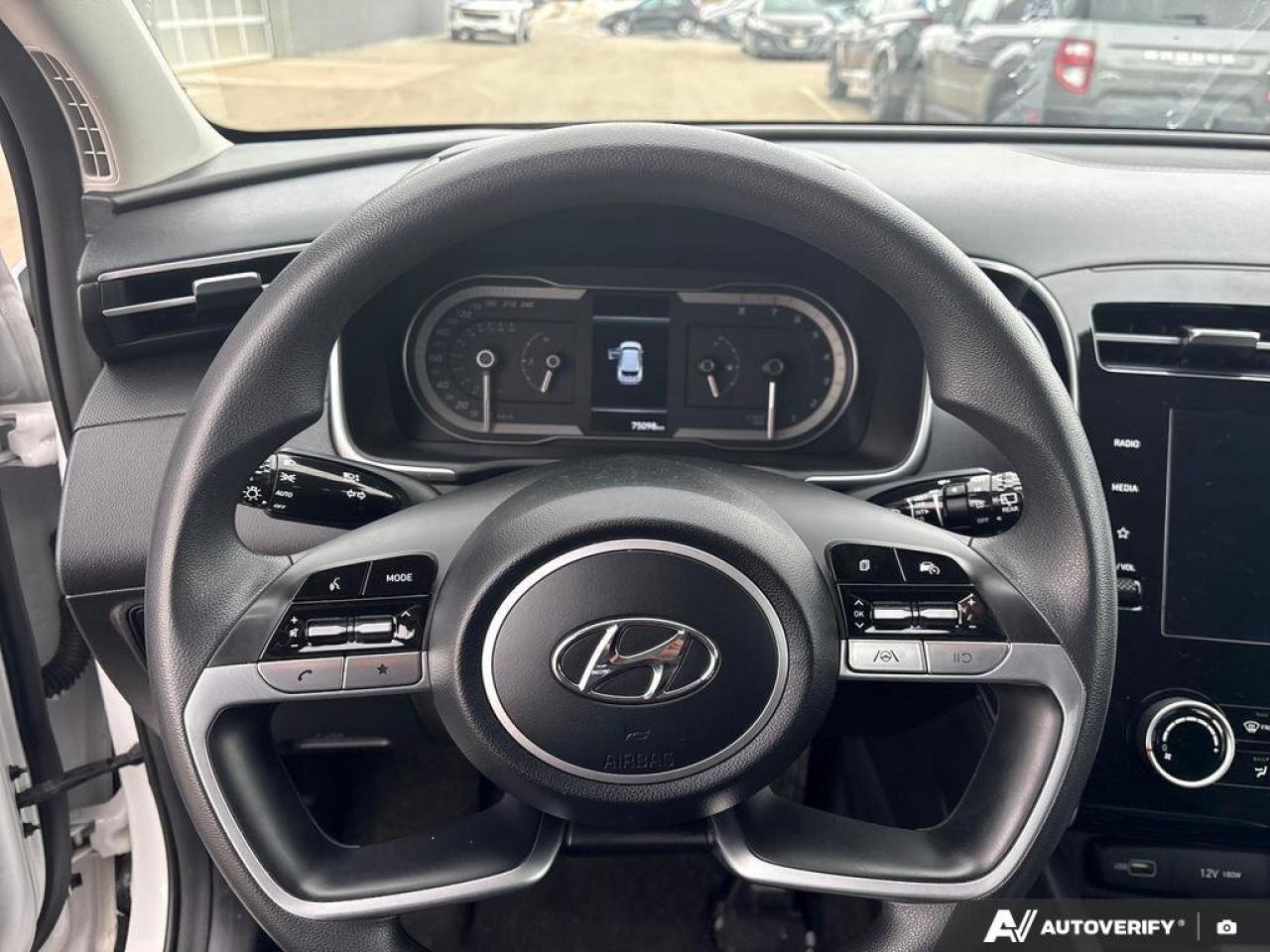 2022 Hyundai Tucson Essential   HEATED SEATS   CARPLAY Photo