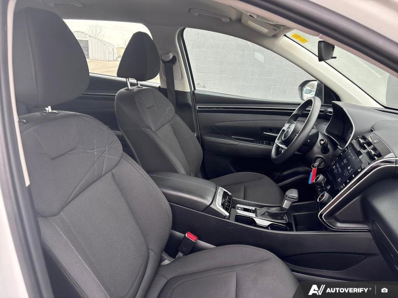 2022 Hyundai Tucson Essential   HEATED SEATS   CARPLAY Photo