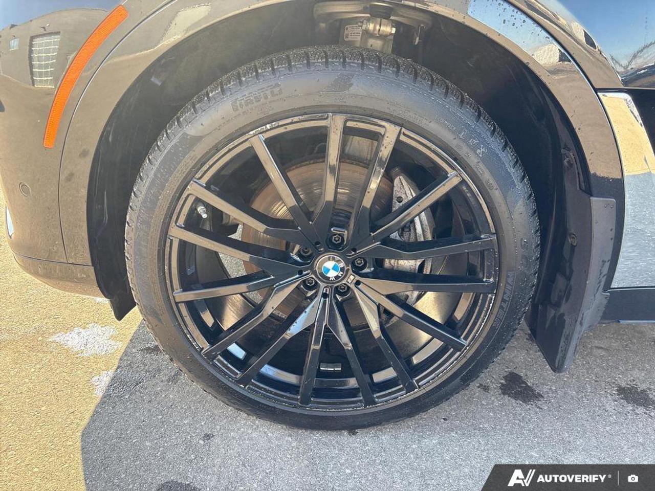 2021 BMW X7 xDrive40i   MERINO   ALCANTARA   9.6L/100KM Photo