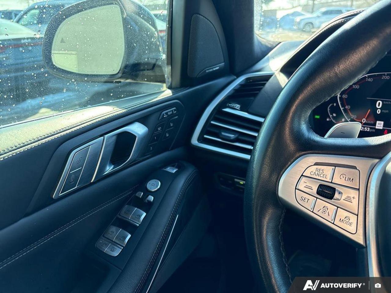 2021 BMW X7 xDrive40i   MERINO   ALCANTARA   9.6L/100KM Photo