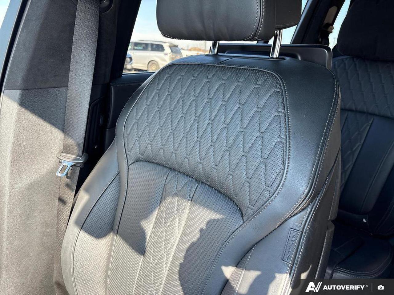 2021 BMW X7 xDrive40i   MERINO   ALCANTARA   9.6L/100KM Photo