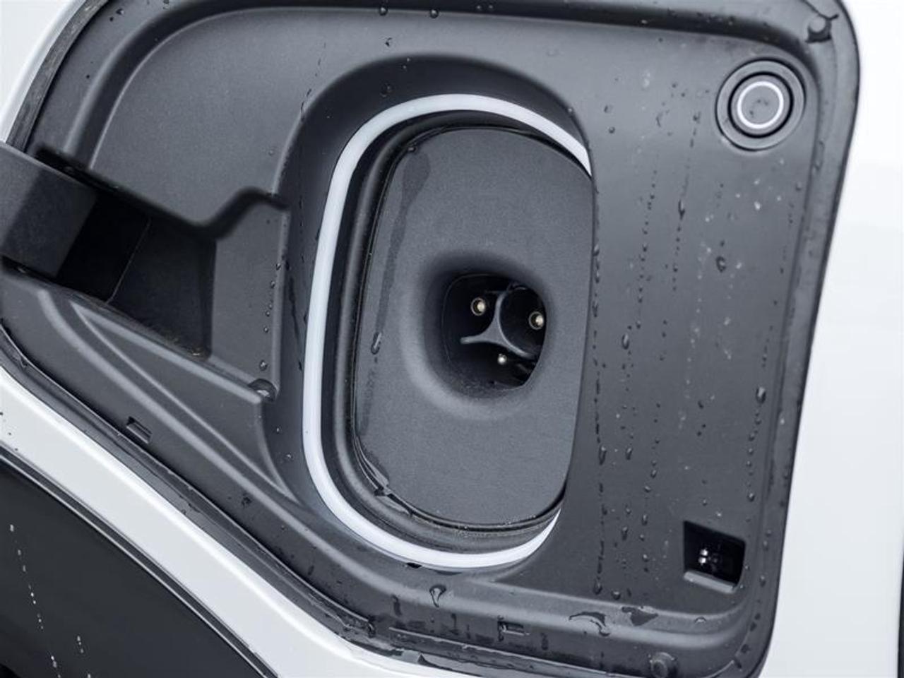 2026 Cadillac OPTIQ Luxury 4dr Photo