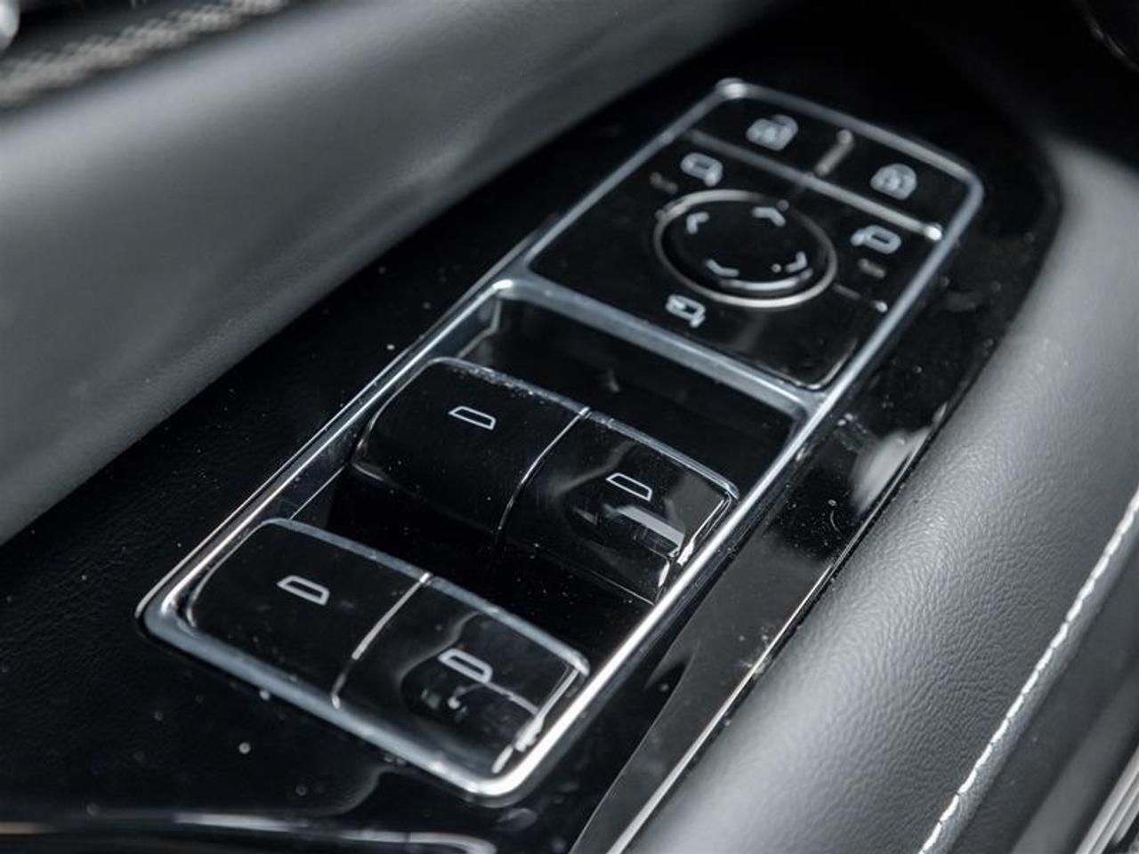 2026 Cadillac OPTIQ Luxury 4dr Photo