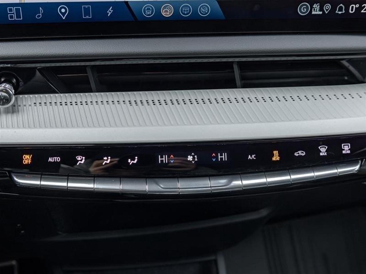 2026 Cadillac OPTIQ Luxury 4dr Photo