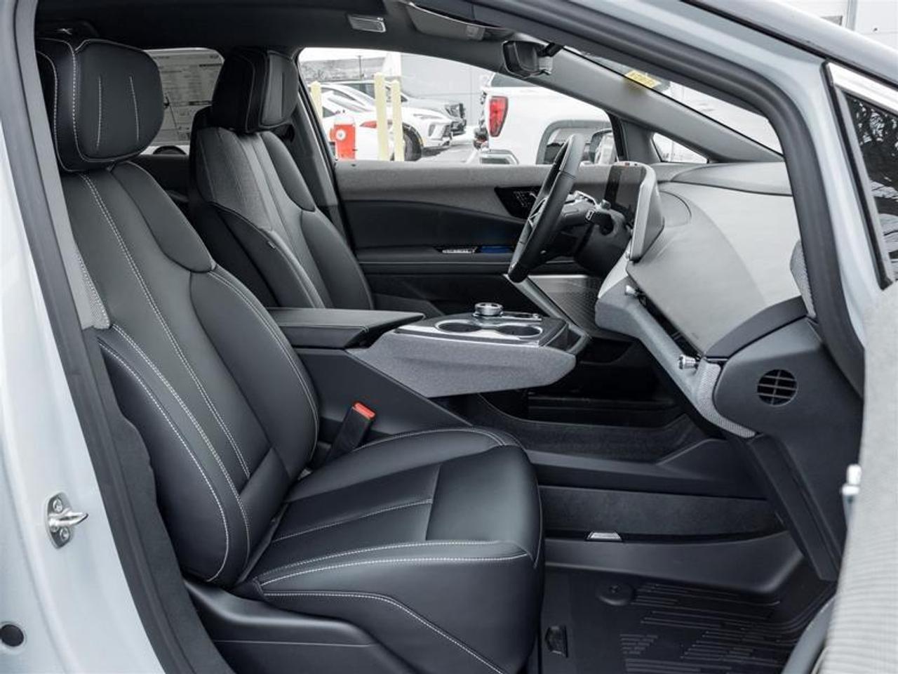 2026 Cadillac OPTIQ Luxury 4dr Photo