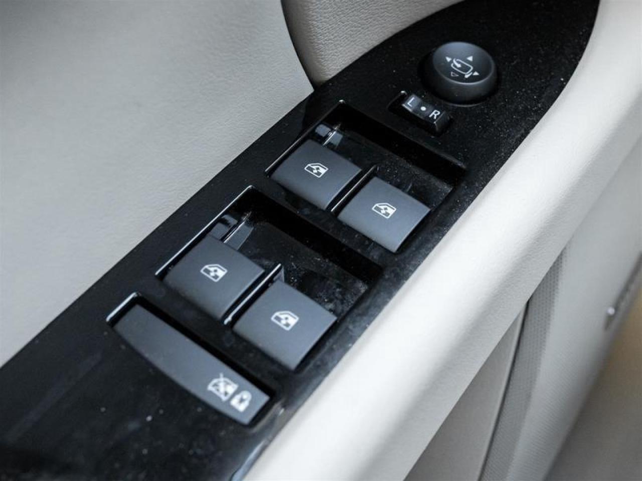 2015 Cadillac XTS Premium 4dr All-Wheel Drive Sedan Photo