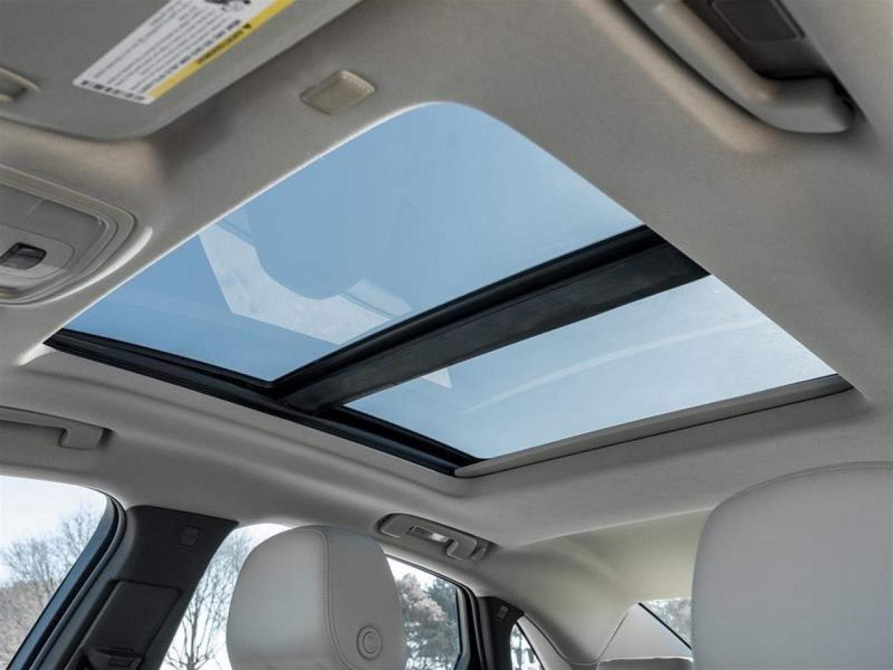 2015 Cadillac XTS Premium 4dr All-Wheel Drive Sedan Photo