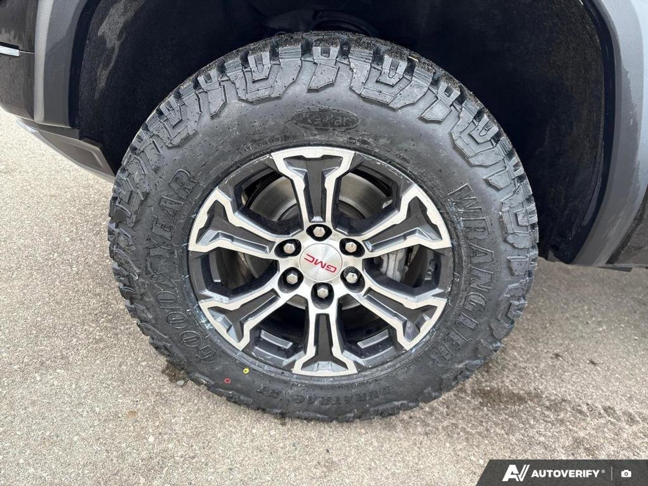 2023 GMC Canyon AT4   NO ACCIDENTS   OFF-ROAD AWD   2 INCH LIFT Photo