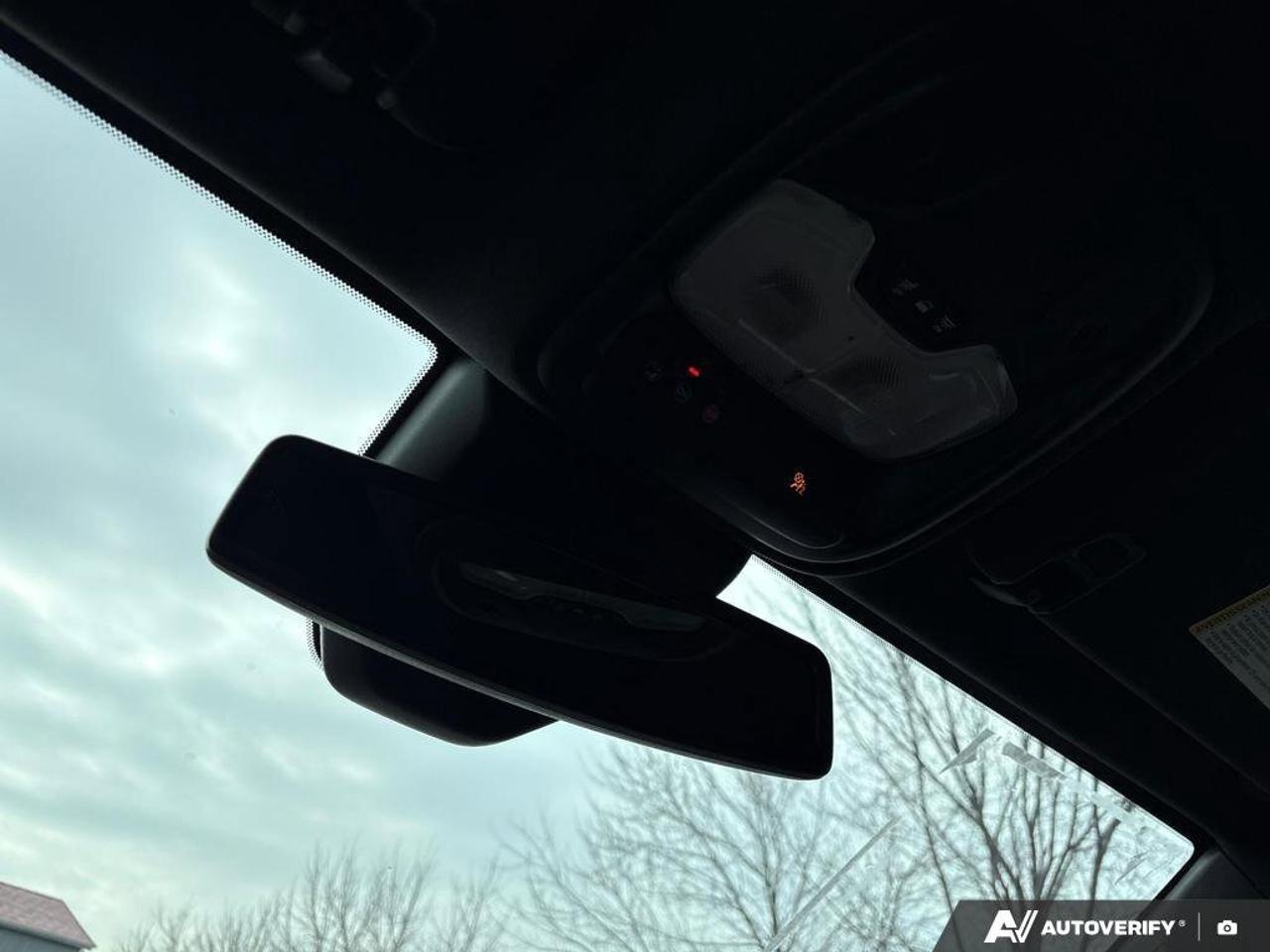 2023 GMC Canyon AT4   NO ACCIDENTS   OFF-ROAD AWD   FACTORY LIFT Photo