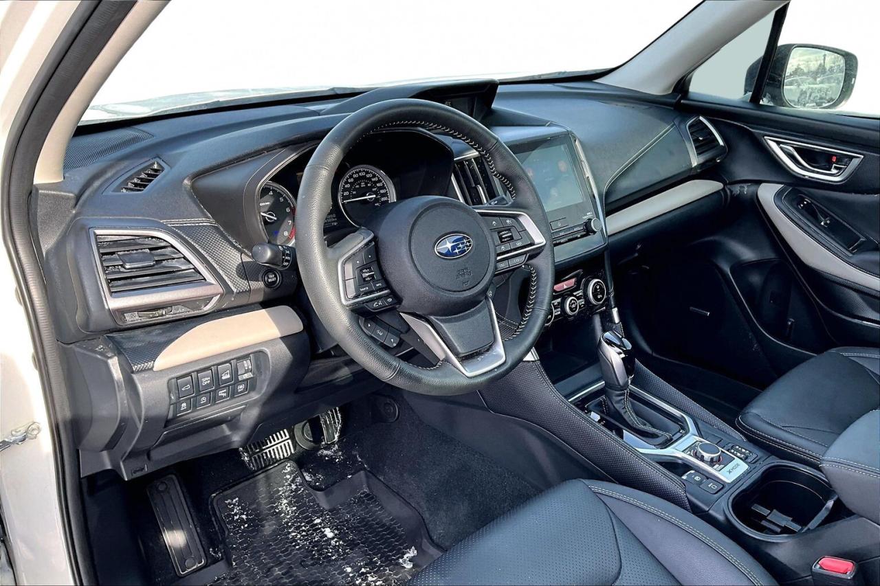 2024 Subaru Forester LIMITED AWD   NAVIGATION   LEATHER   PANO SUNROOF Photo