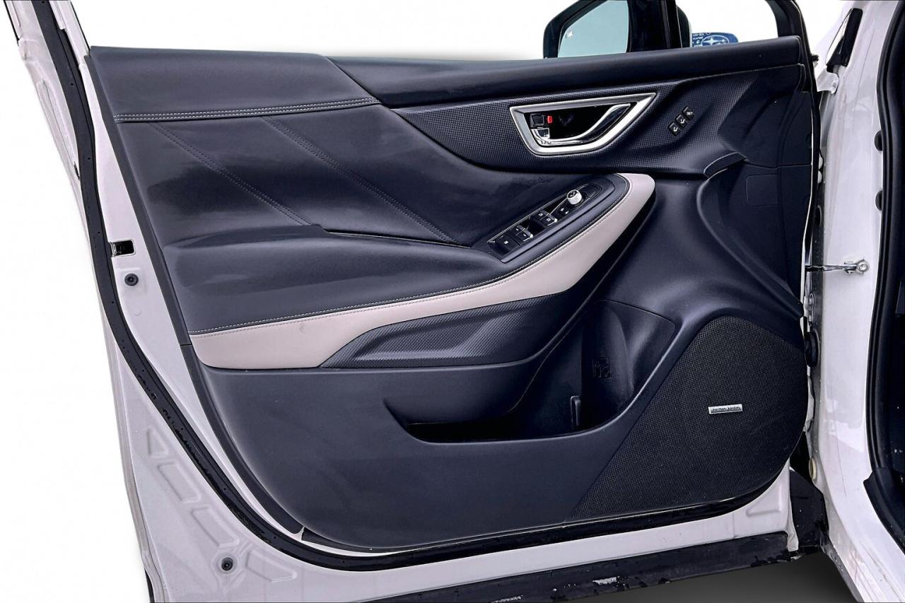 2024 Subaru Forester LIMITED AWD   NAVIGATION   LEATHER   PANO SUNROOF Photo