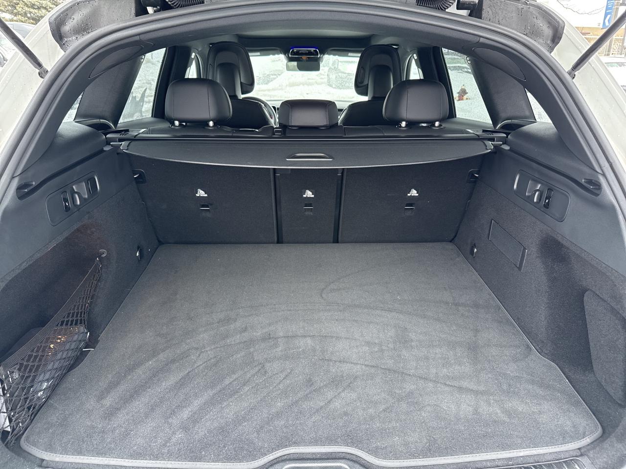 2024 Mercedes-Benz GLC GLC 300 4MATIC SUV Photo