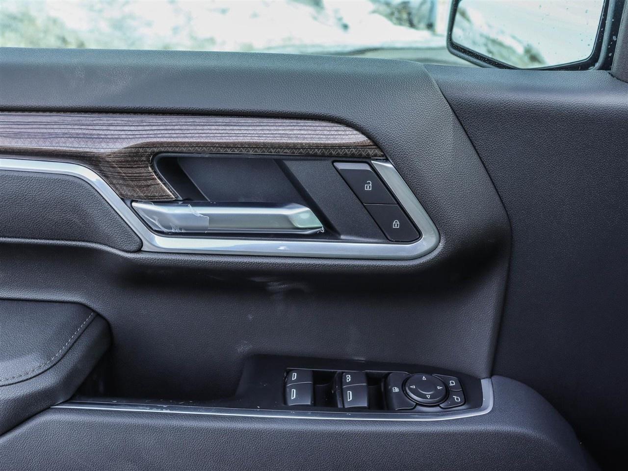 2026 Chevrolet Silverado 1500 Crew Cab Short Box 4-Wheel Drive RST Photo