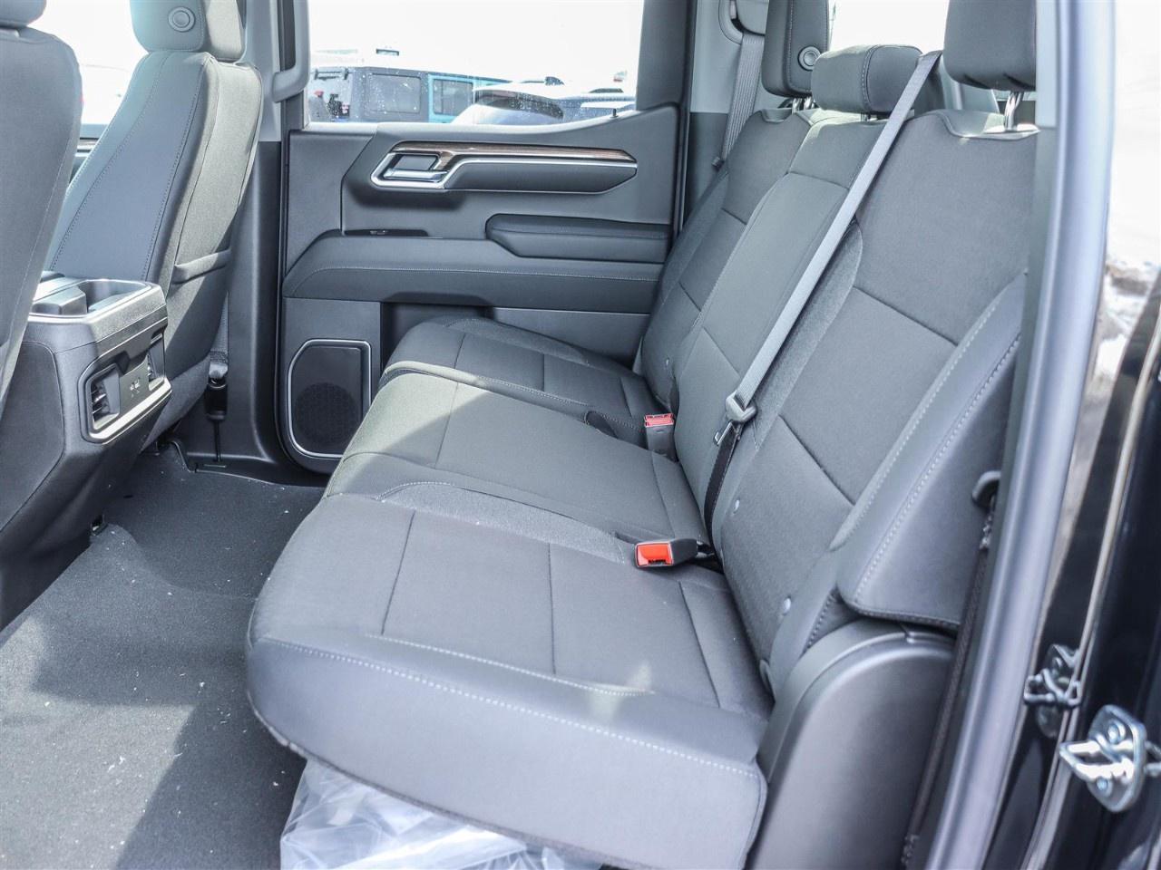 2026 Chevrolet Silverado 1500 Crew Cab Short Box 4-Wheel Drive RST Photo