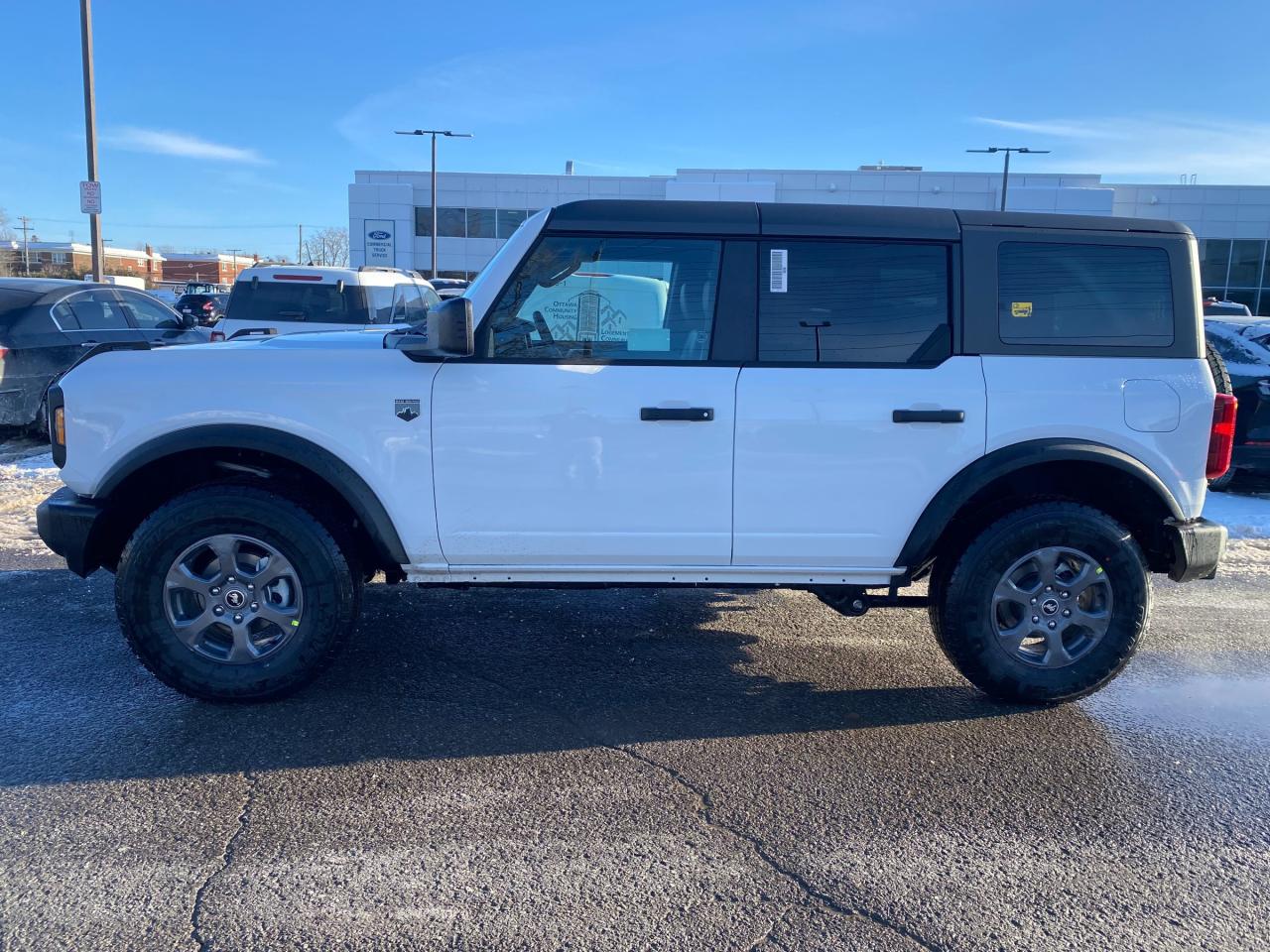 2026 Ford Bronco Big Bend 4dr 4x4 Photo2