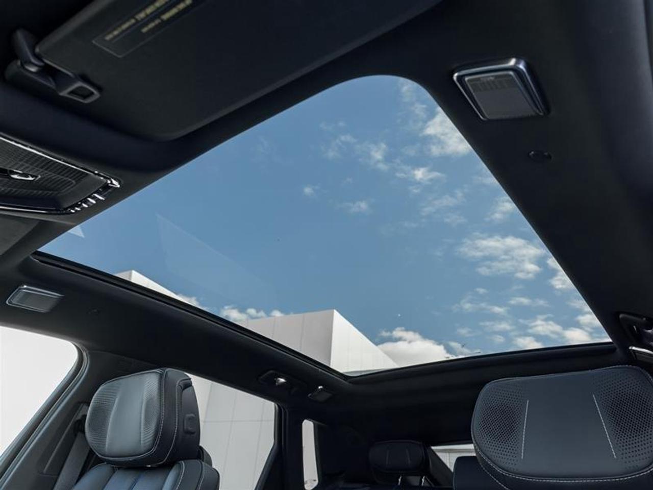2026 Cadillac LYRIQ V 4dr Photo
