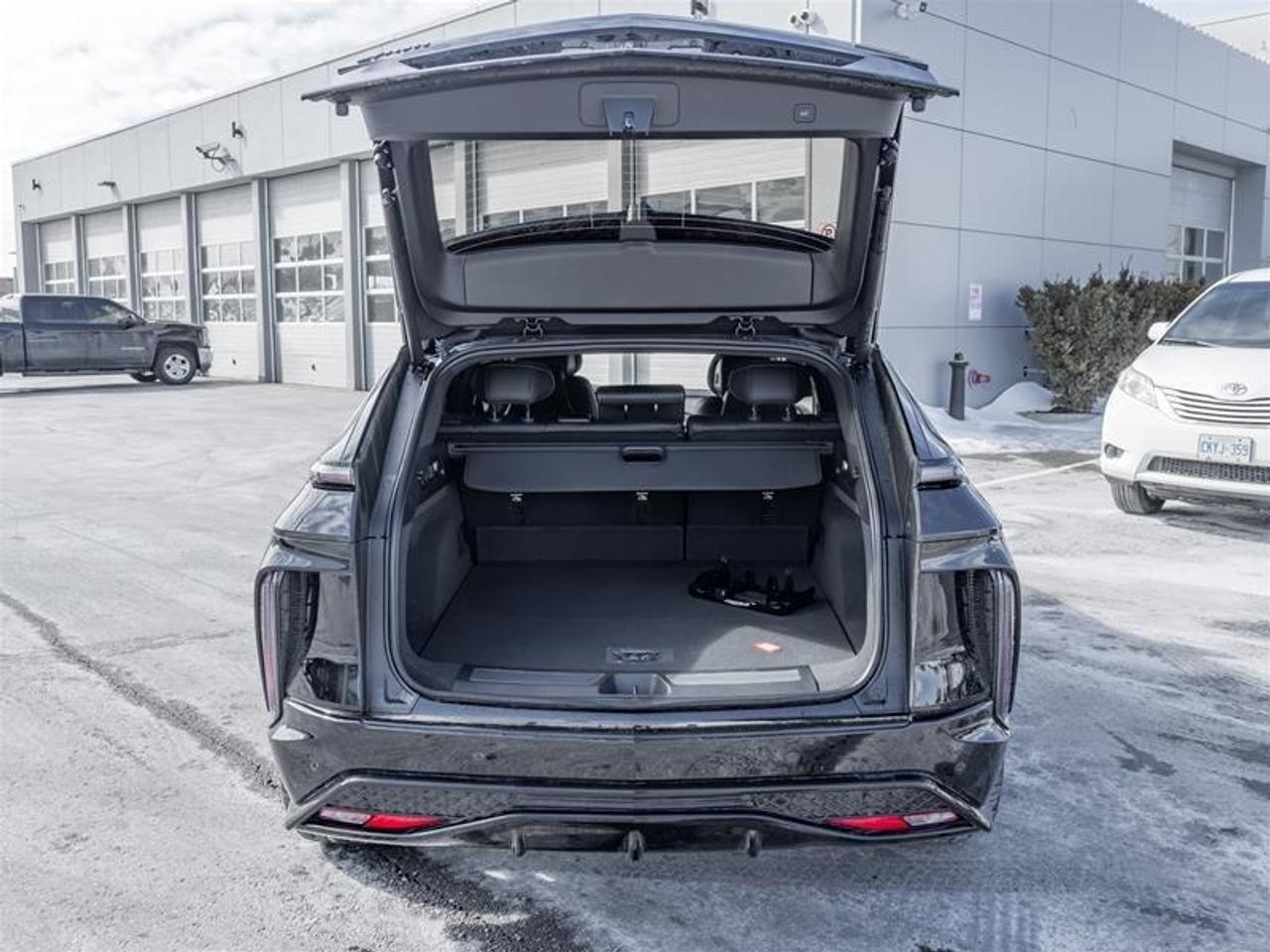 2026 Cadillac LYRIQ V 4dr Photo